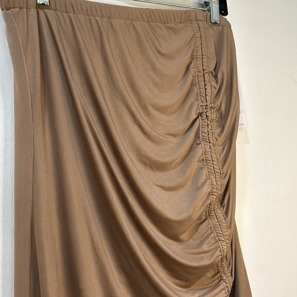 SHOESDAZZEL FLATTERING RUCHED SKIRT SIZE XXL BROWN NEW - Picture 4 of 12